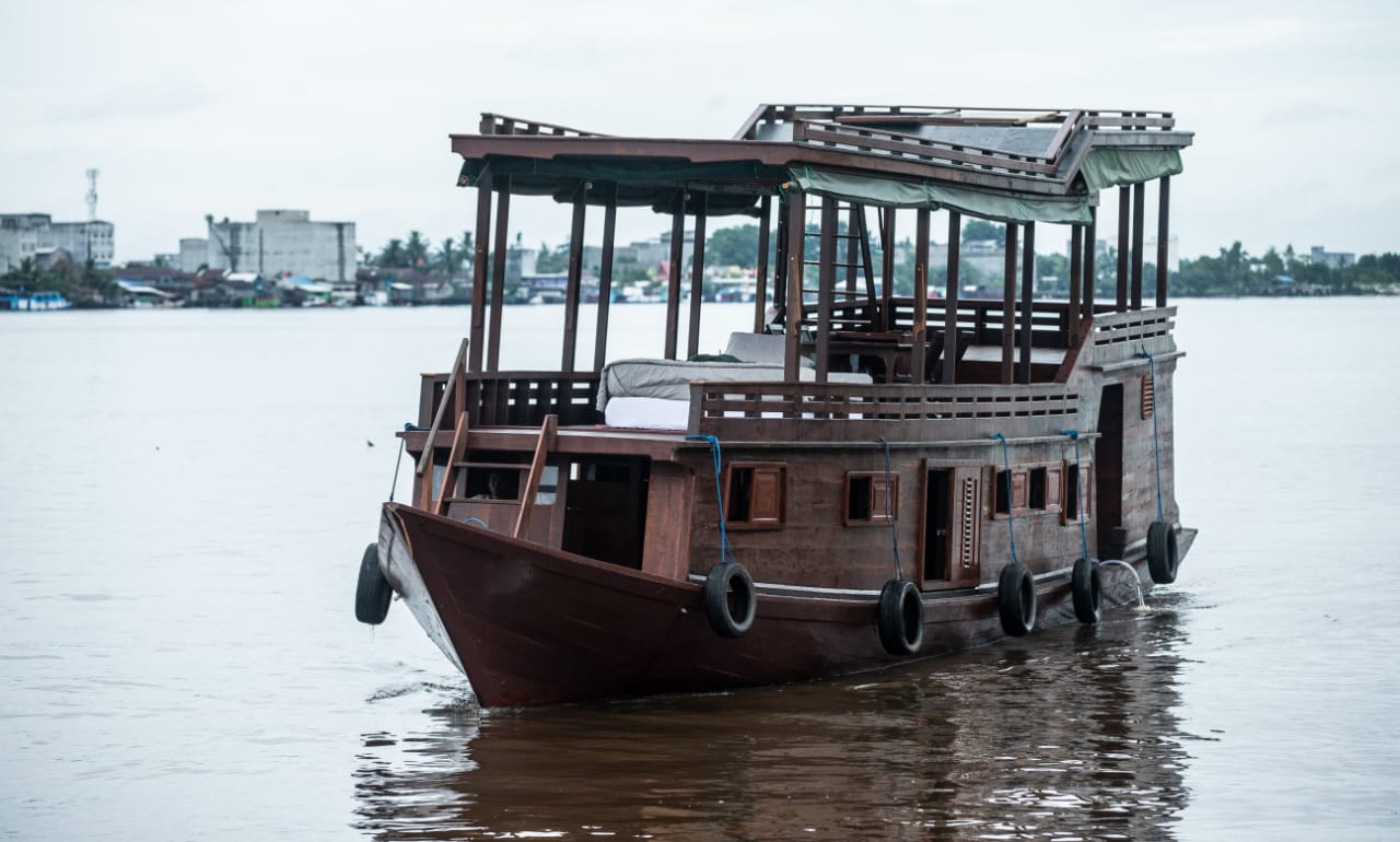 Staying on the River: The Experience of Sleeping on a Klotok